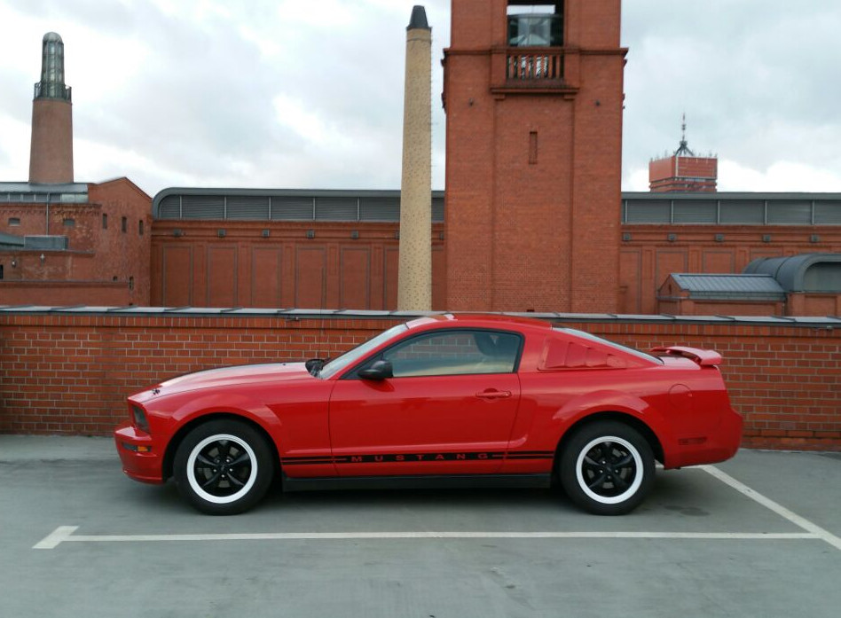 Piękny Mustang 2005