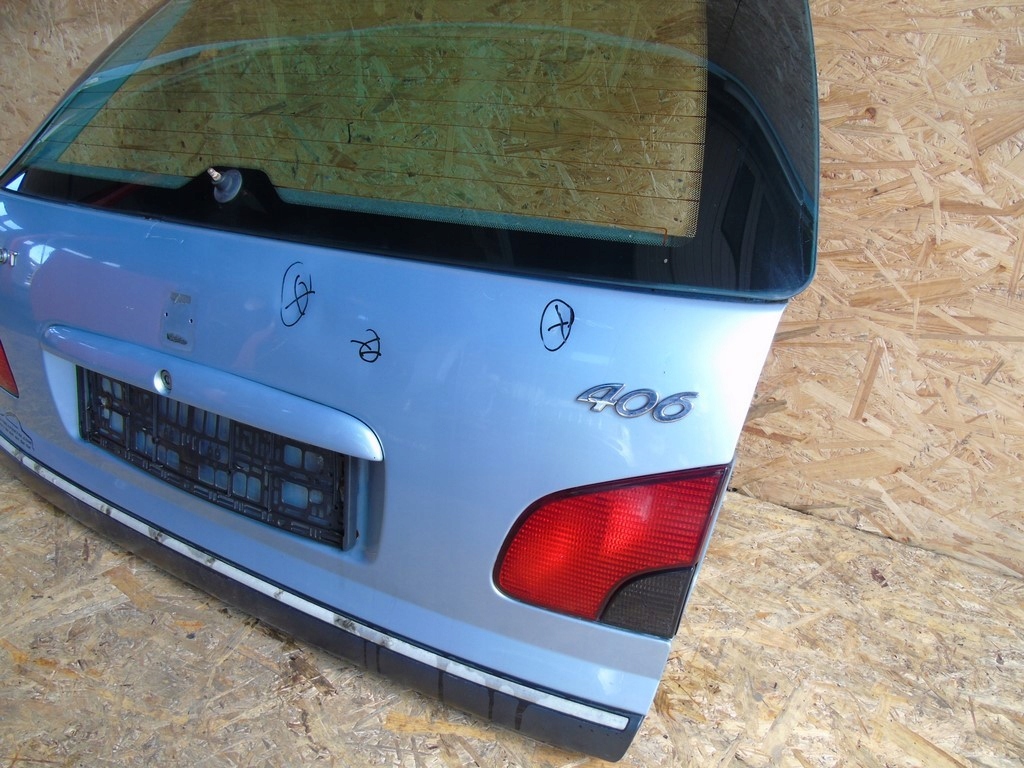 Peugeot 406 SW kombi 95 tylna klapa bagażnika