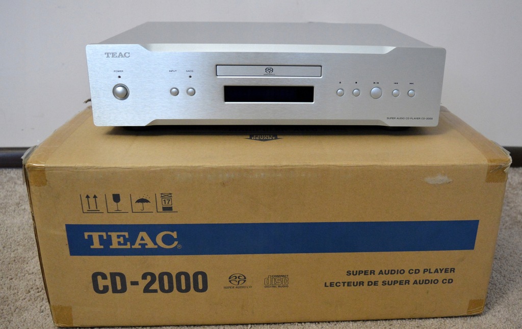 CD Player Teac 2000 SACD srebrny USB XLR