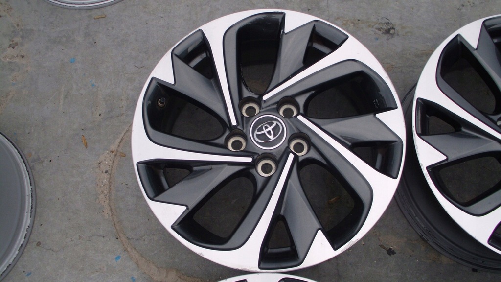 FELGI ALUMINIOWE TOYOTA AURIS COROLLA 17'' 5x114.3