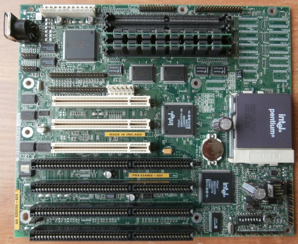 PŁYTA INTEL SOCKET 5 + PENTIUM 90 + 16 MB RAM