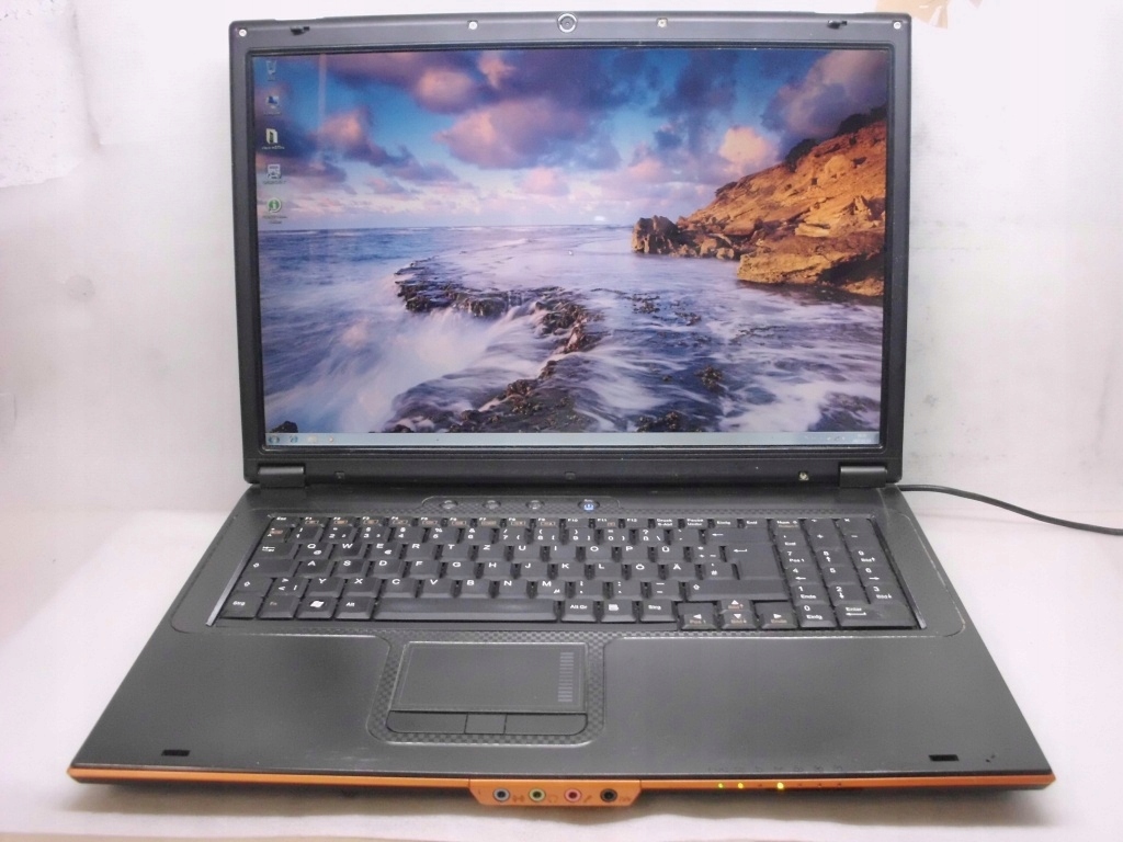 Clevo m570ru - odpala!