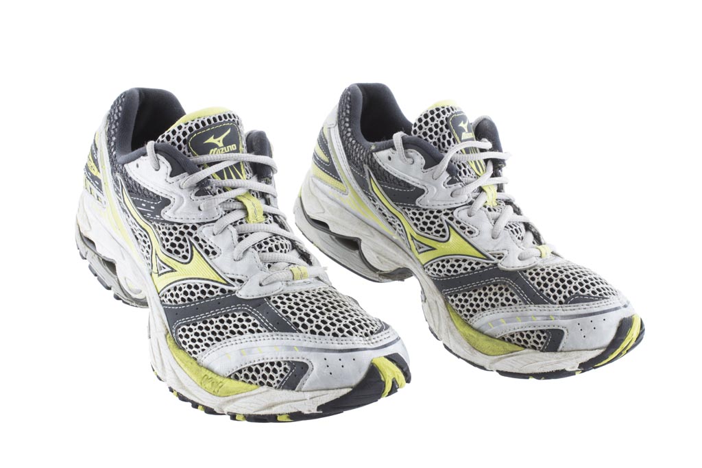 Mizuno wave shop ultima 3