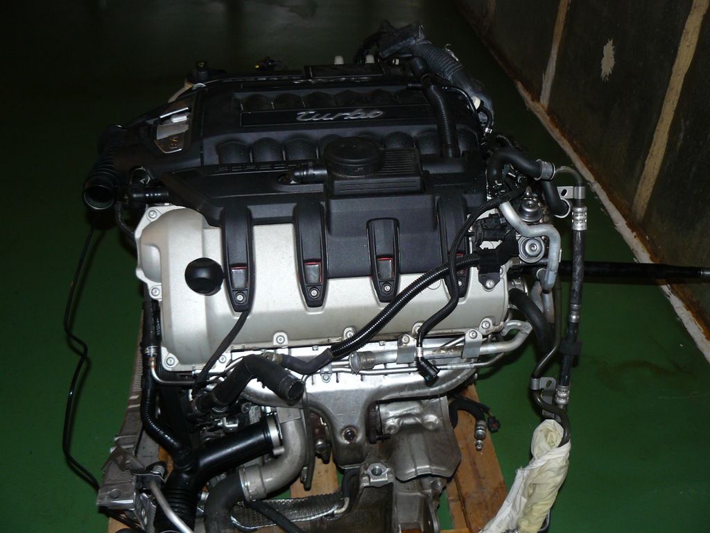 PORSCHE PANAMERA 4.8 V8 500kM TURBO SILNIK M4870