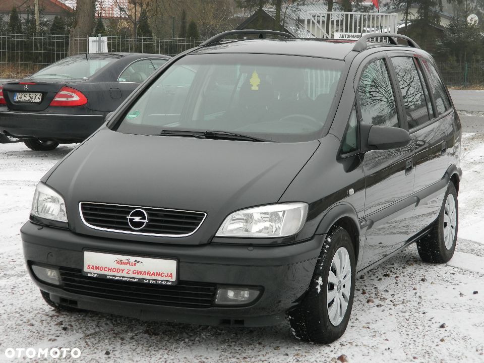 Opel Zafira 1.8 Benzyna 115KM Klimatyzacja Podgrze