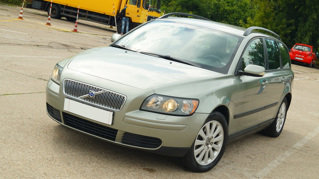 VOLVO V50 2.0D XENON/ELEKTRYKA/HAK/OPŁACONY