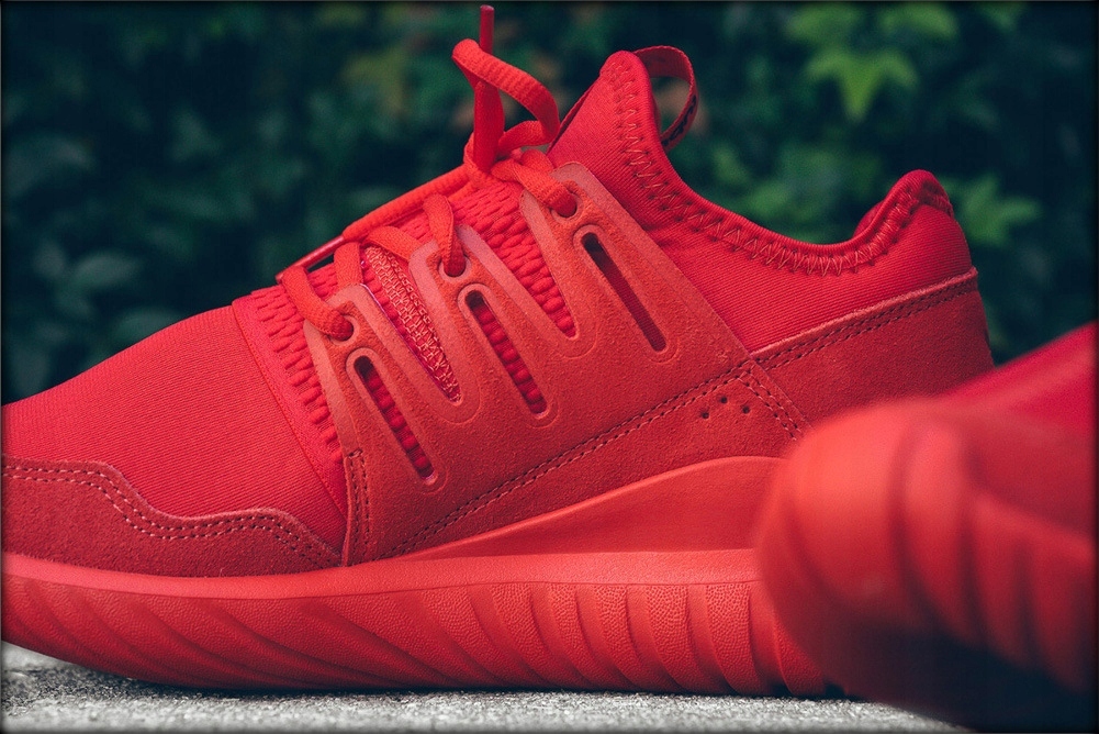adidas tubular radial triple red