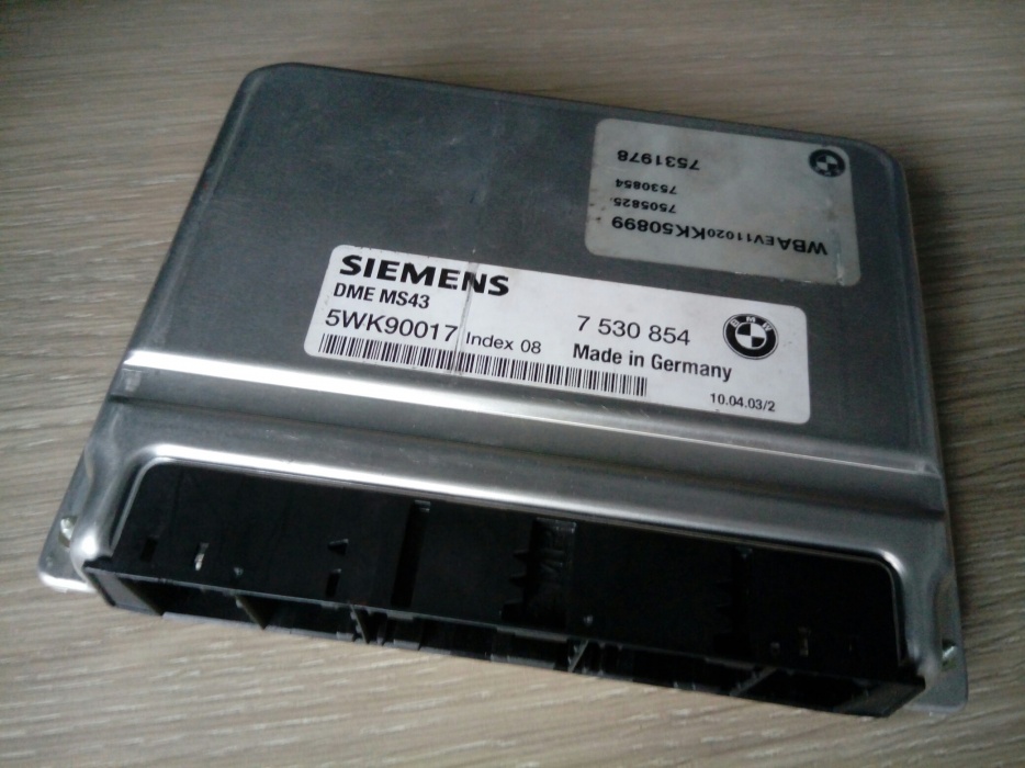 Sterownik silnika BMW e46 DME MS43 M54B25. bez EWs