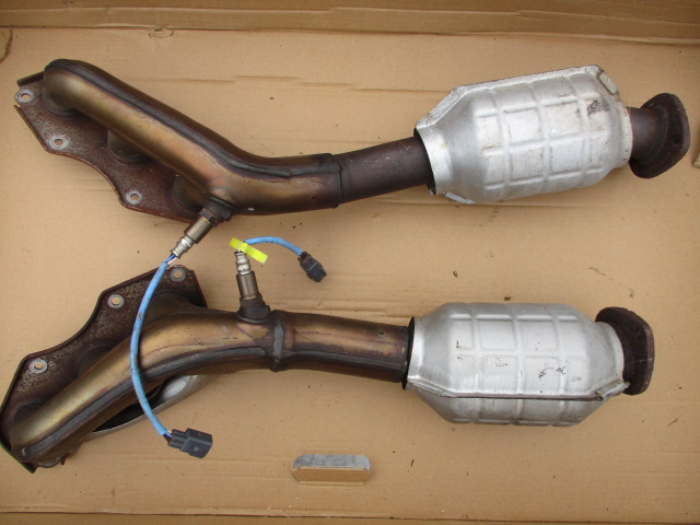 LEXUS IS 250 GS 300  KATALIZATOR