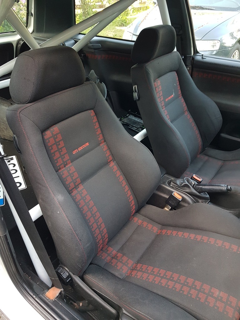 FOTELE KUBEŁKOWE RECARO VW GOLF GTI EDITION 7357774386