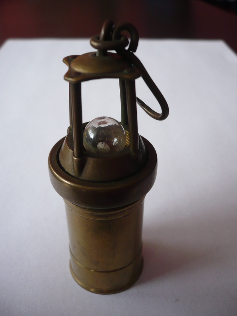 Mosiężna lampka, lampa górnicza z żarówką