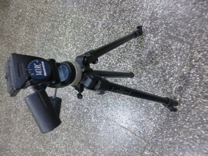STATYW MANFROTTO 290B Z GŁOWICĄ MANFROTTO 141RC