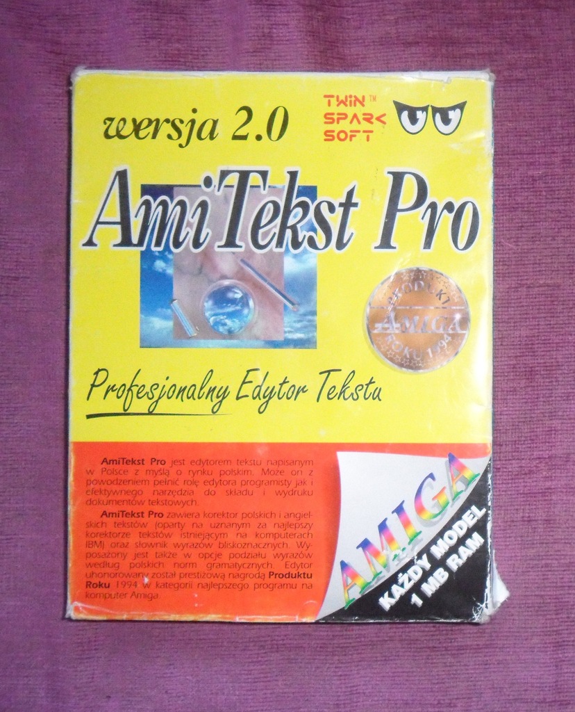 AmiTekst Pro 2.0 - polski program na Amigę - BOX