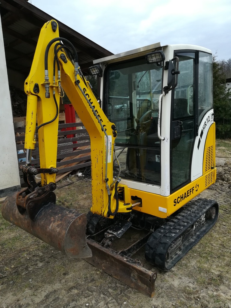 Minikoparka Schaeff HR-12
