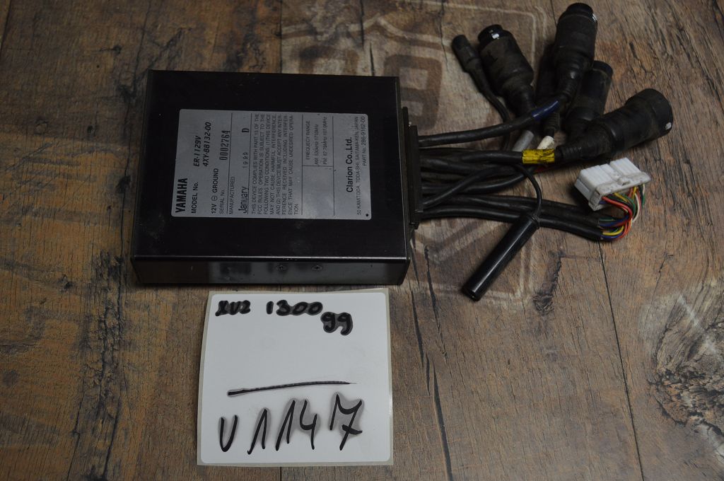 RADIO FM CLARION YAMAHA XVZ1300 ROYAL STAR VENTURE