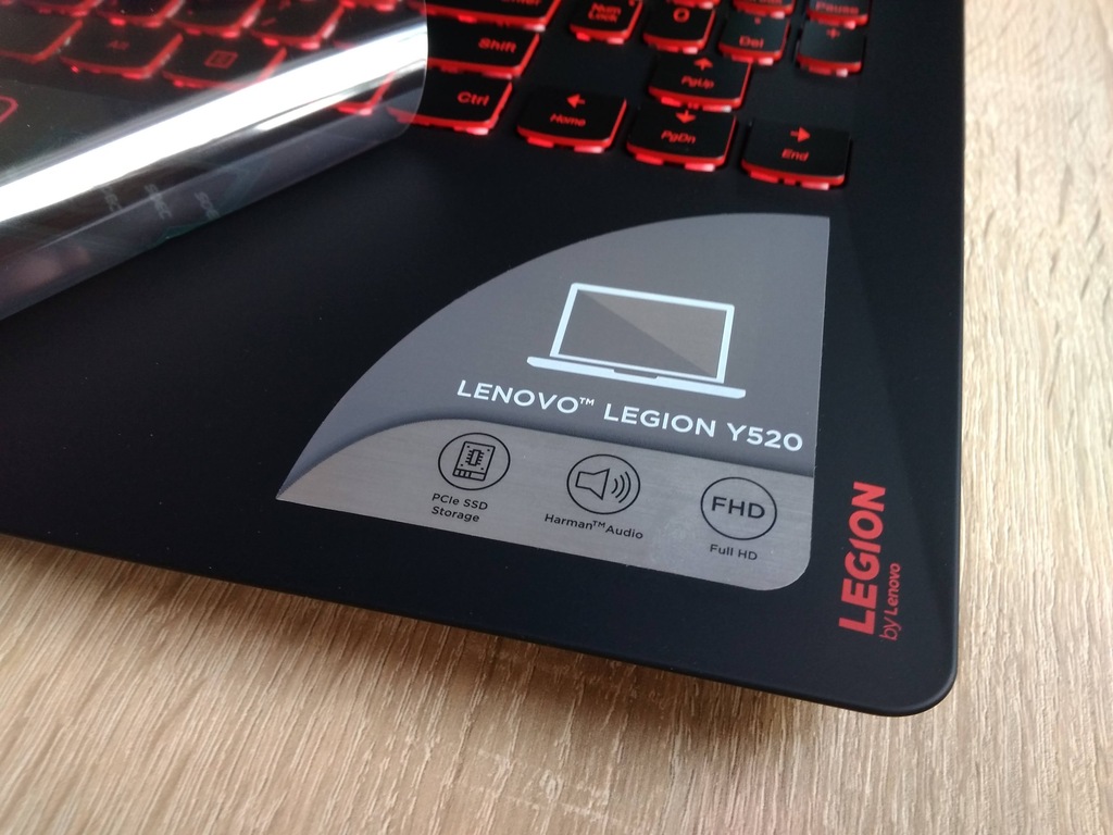 Lenovo Y520 i7 GTX1050, 16GB RAM SSD 512MB 1TB HDD