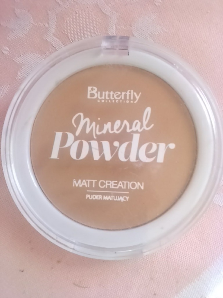 Puder mineralny matujący 02 NATURAL Miss BUTTERFLY