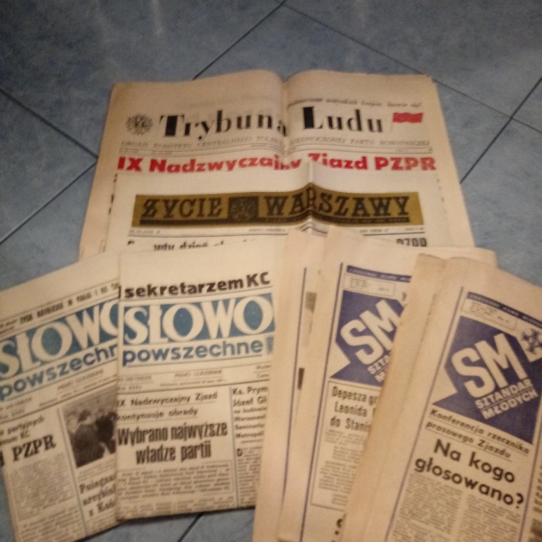 Stare gazety SZTANDAR, ŻYCIE WAR. TRYBUNA, SŁOWO P