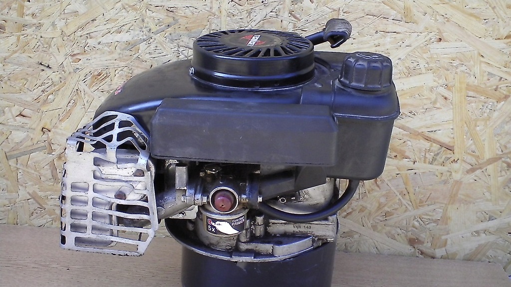 Silnik Spalinowy Tecumseh Vantage 35 7631042600 oficjalne archiwum