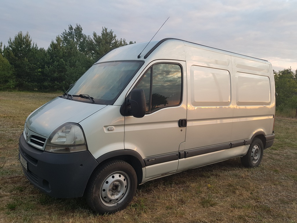 WYNAJMĘ BUSA BUS DOSTAWCZY NISSAN INTERSTAR WAWA