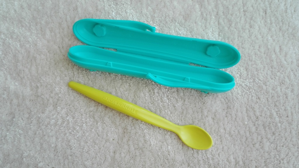 Tupperware łyżeczka do karmienia GRATIS etui !