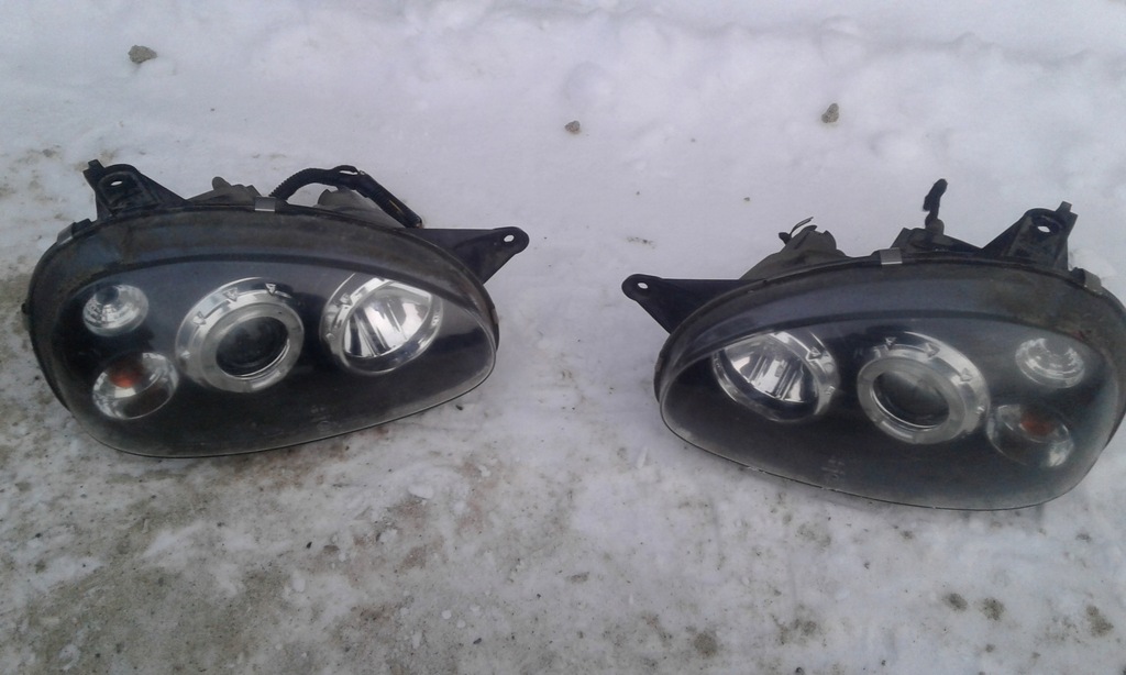 Lampy przód Opel Corsa B tuning ringi