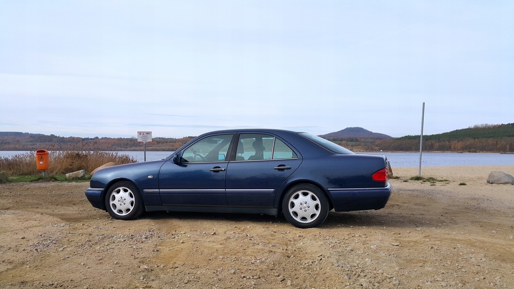 Mercedes W210 - Klasa E - Elegance, mały przebieg
