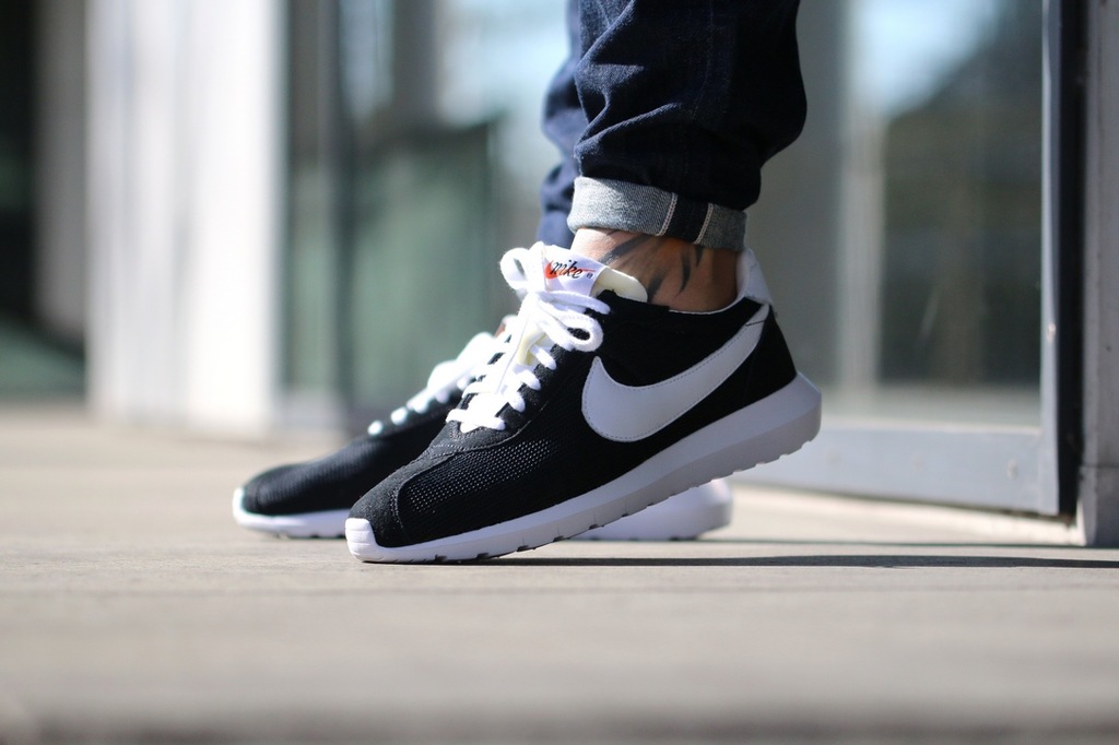 nike roshe run cortez