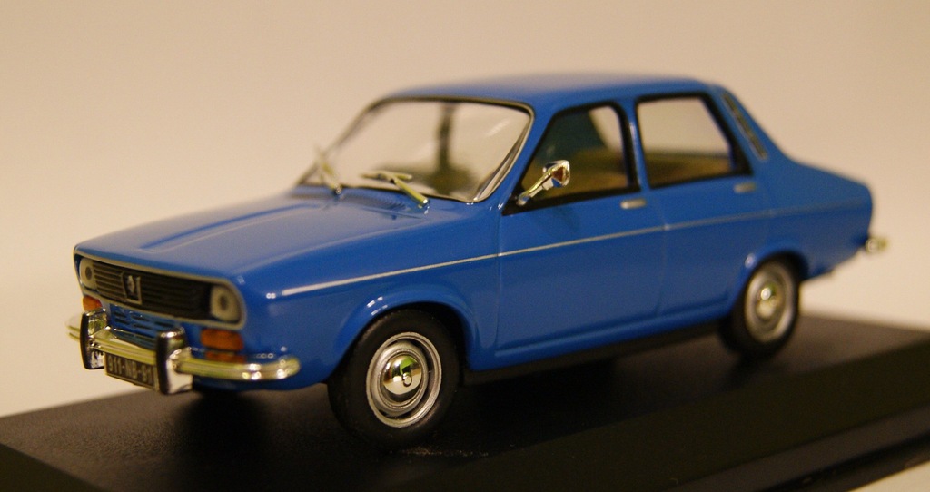 Renault 12 / Dacia 1:43 IXO