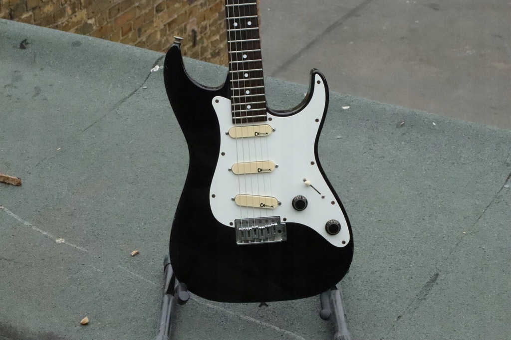 Charvel Jackson CX291 Strat Japan tuner pokrowiec