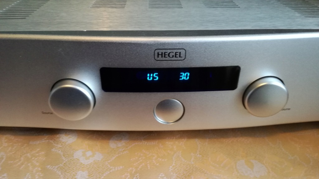 Hegel H100 z wbudowanym DAC USB