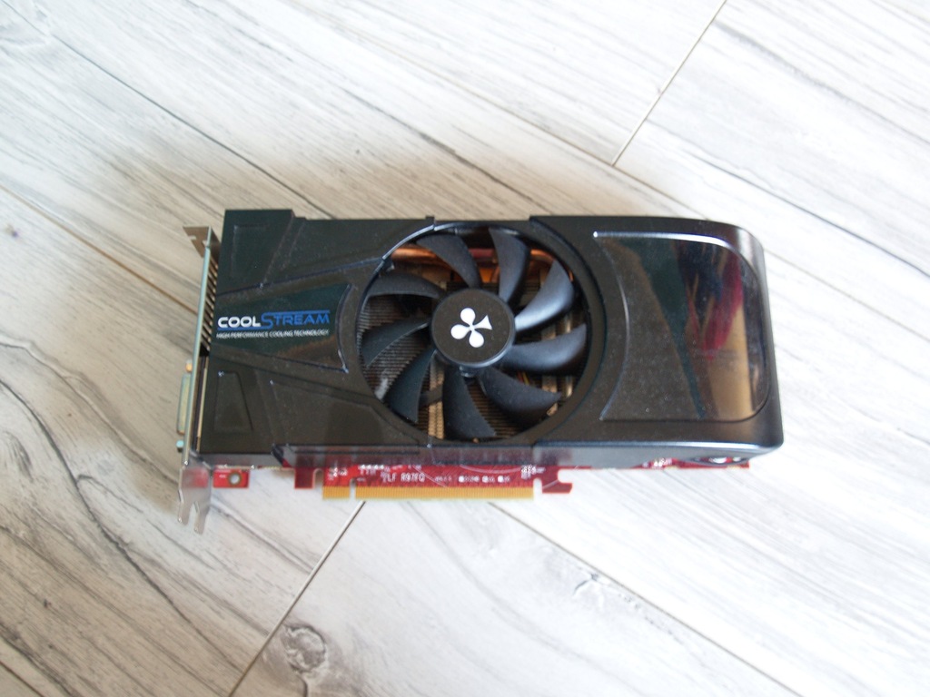 CLUB3D Radeon HD 6870 1GB gwarancja 900MHZ