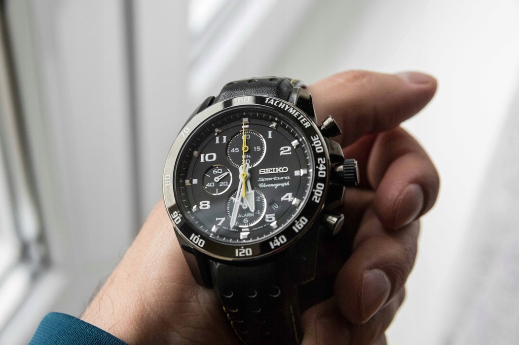 Seiko Sportura SNAE67P1, szafir!