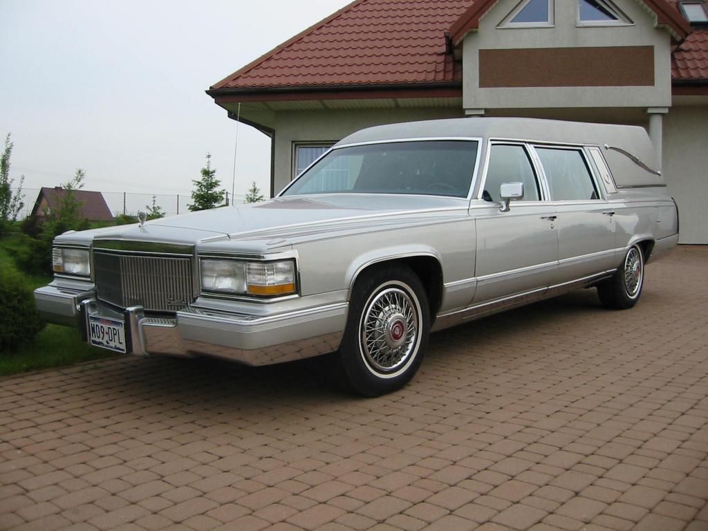 karawan pogrzebowy Cadillac BROUGHAM 1992r