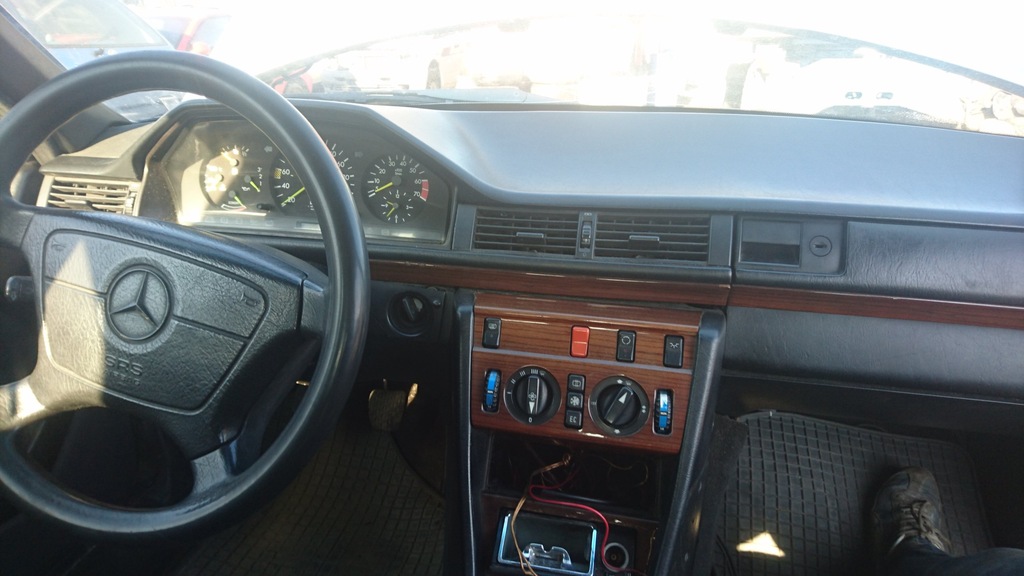Deska Rozdzielcza Mercedes W124