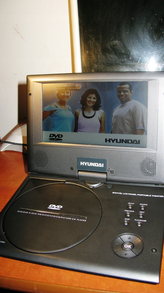 Przenośny odtwarzacz DVD Hyunday PDP488