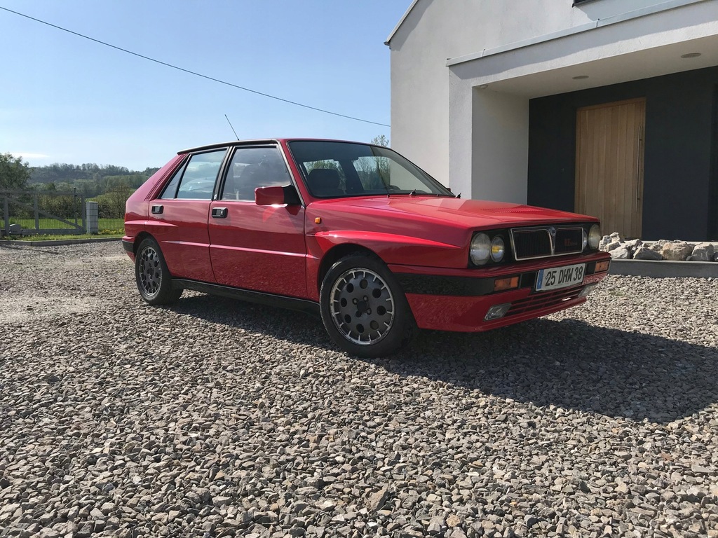 LANCIA DELTA HF INTÉGRALE 8V - OBNIZKA CENY
