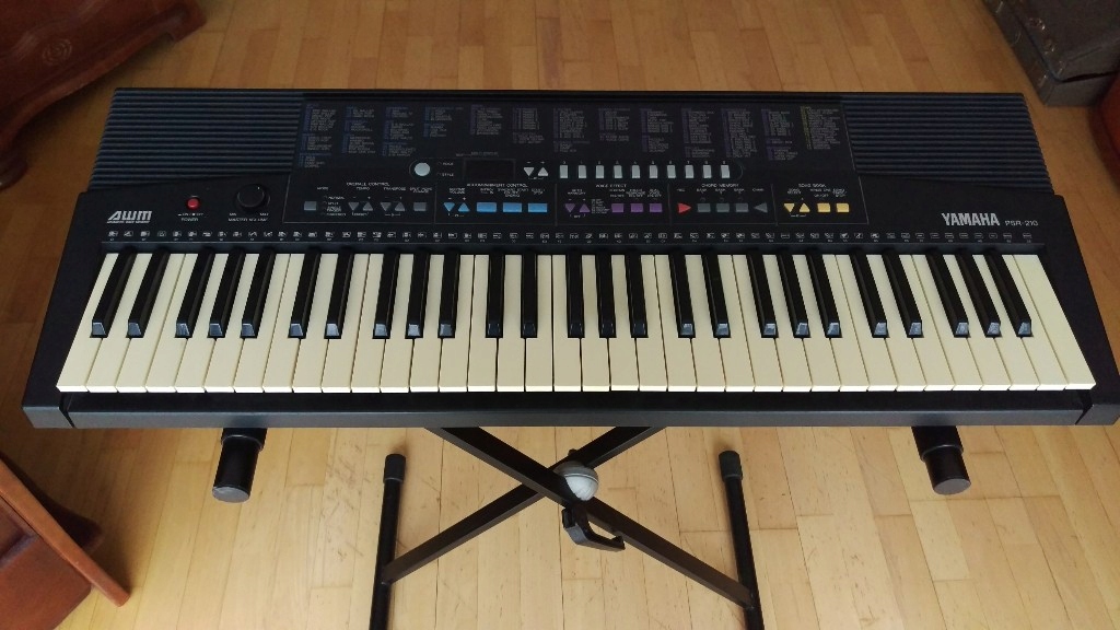Keyboard Yamaha Psr 210 pianino elektroniczne