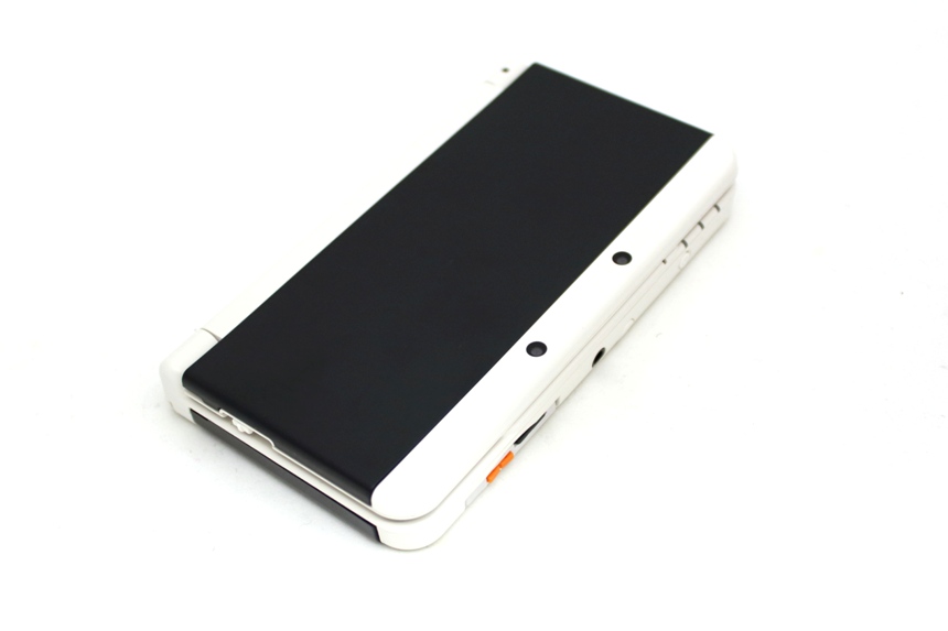 Zamienne panele do konsoli New Nintendo 3DS [Cza]