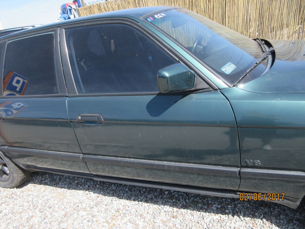 BMW E32 DRZWI PRAWE PRZEDNIE ISLANDGRUEN 273