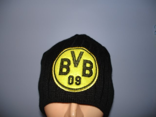 Czapka zimowa BVB Borussia Dortmund okazja
