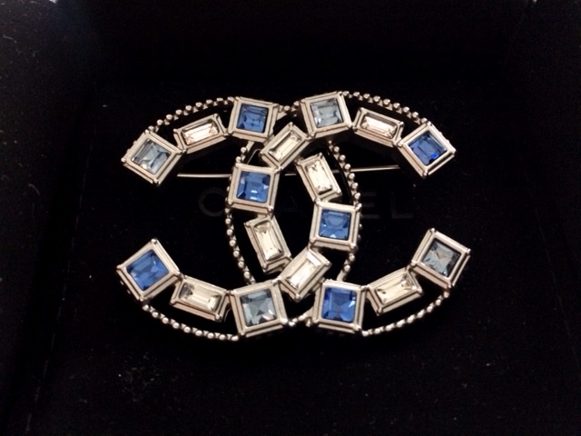 CHANEL CUDOWNA BROSZKA LOGO CC NOWA ORYGINALNA !!!