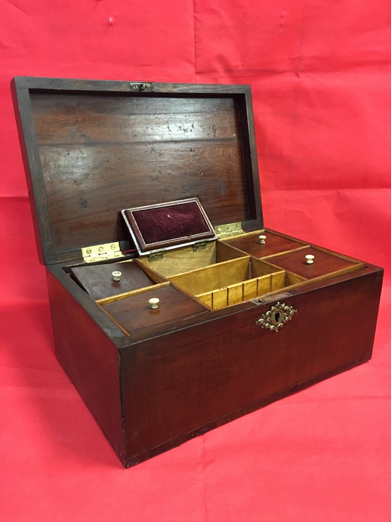 SZKATUŁKA MAHONIOWA BIEDERMEIER XIX w