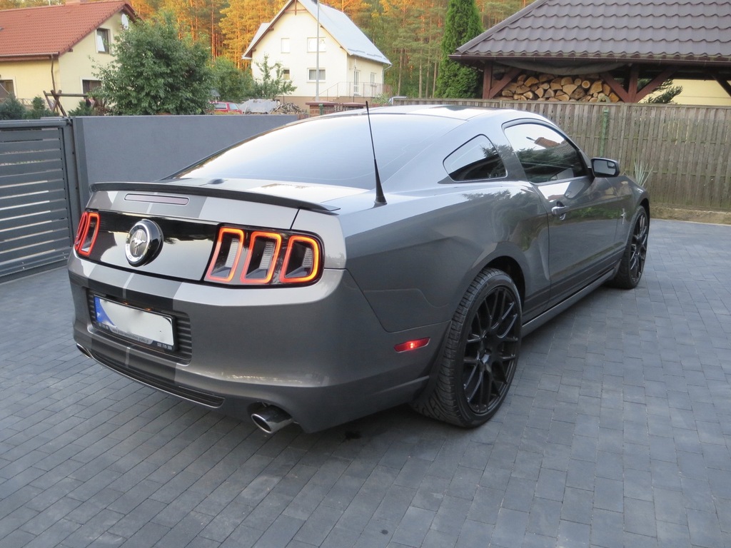 Ford Mustang 3.7 V6 306KM / Pakiet GT / Premium