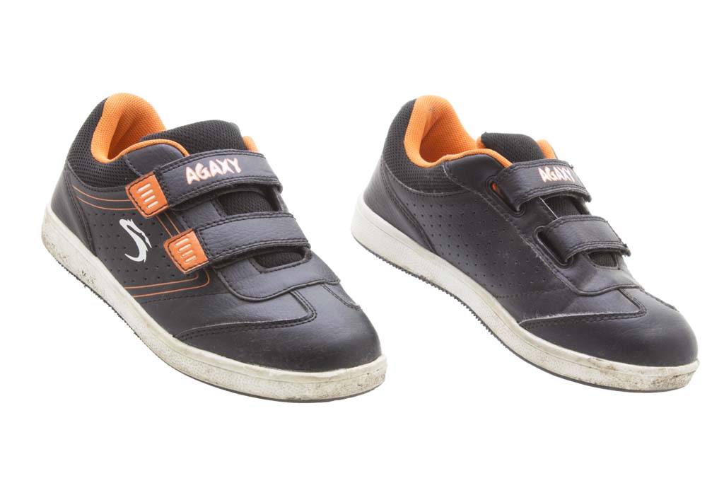 AGAXY BUTY SPORTOWE   EUR 35  WKŁADKA 22,5