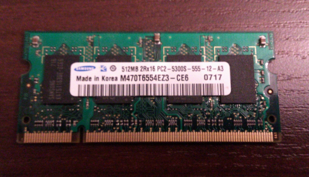 Pamięć RAM 512 PC2 5300 laptop