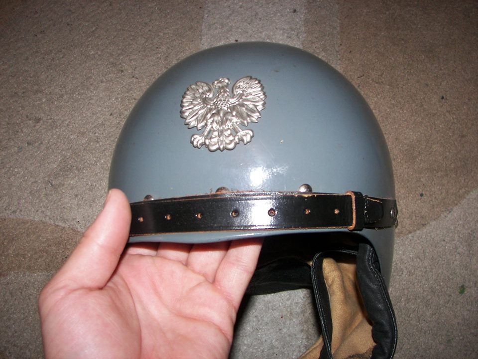 Kask motocyklowy MO ciekawy 