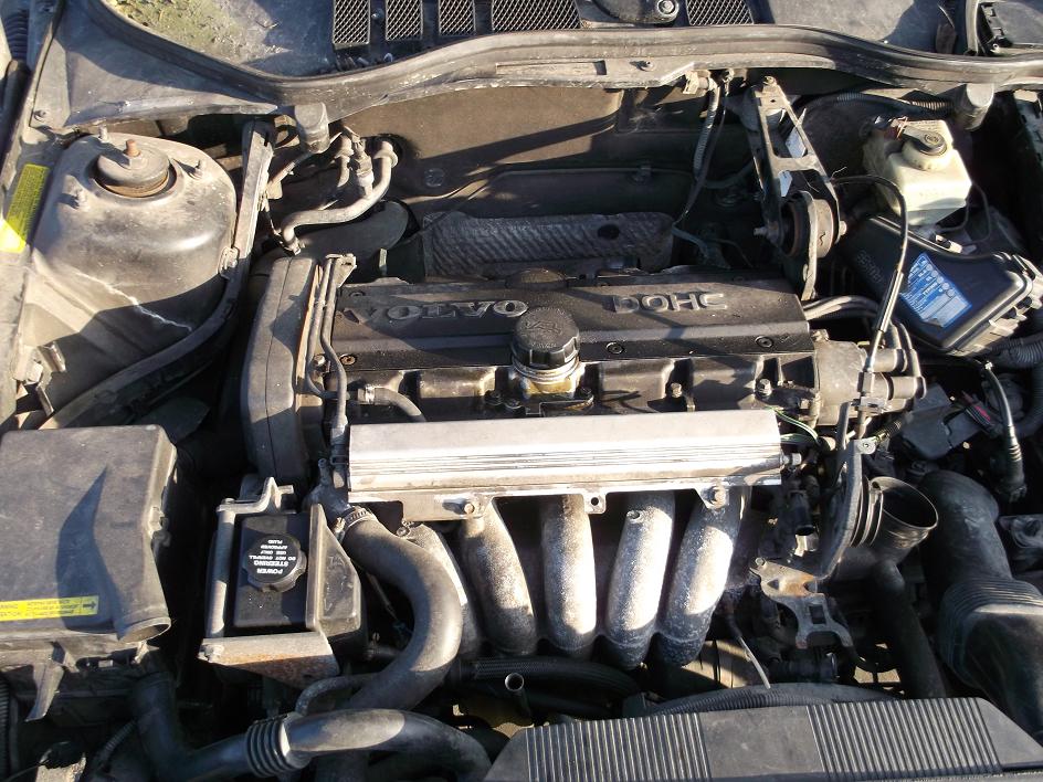 KOMPLETNY SILNIK VOLVO 850 V70 2.4B 144KM B5252S