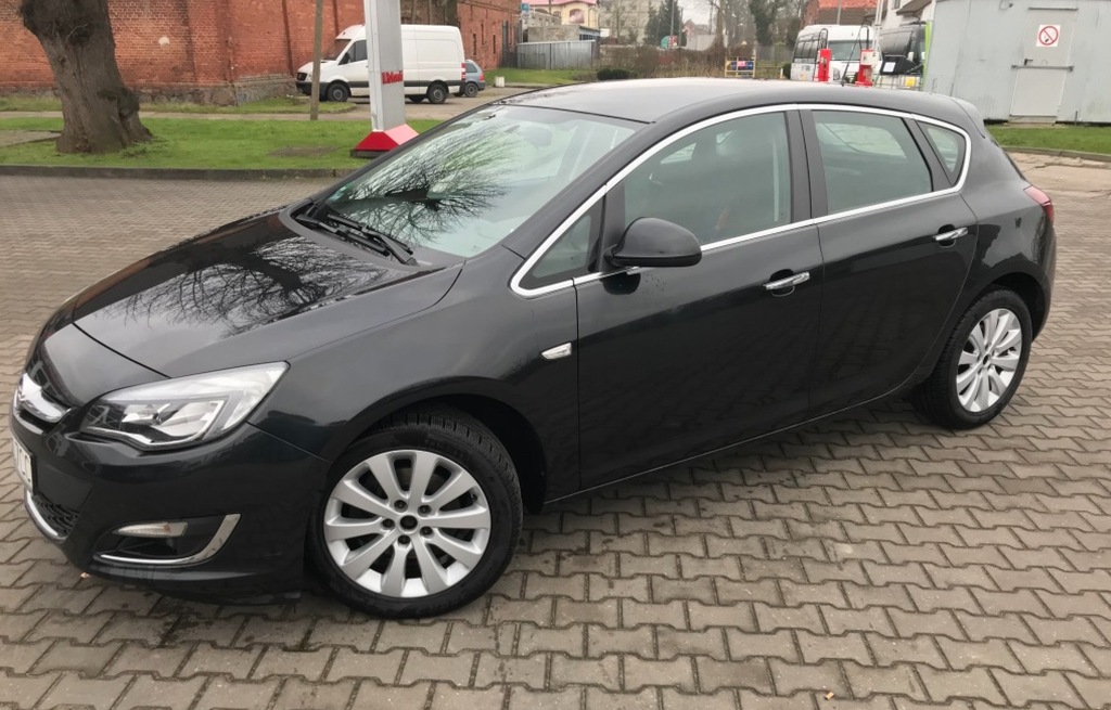 OPEL ASTRA 2012 ROK 2.0 EcoTEC FV23%