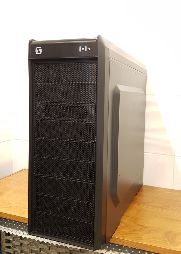 SilentiumPC Gladius M40 Funkcjonalna obudowa ATX